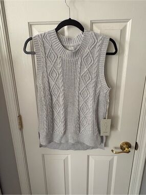 Joie Light Gray Cable Knit Sleeveless Vest